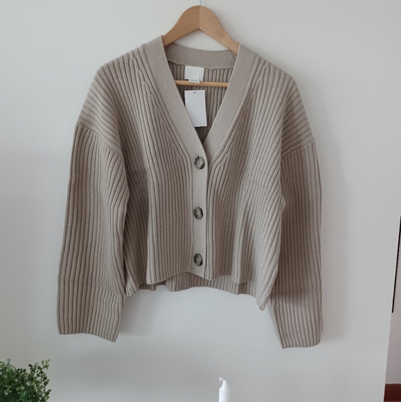 🆕️NWT H&M Rib-knit Cardigan in 'Taupe' - Picture 9 of 12